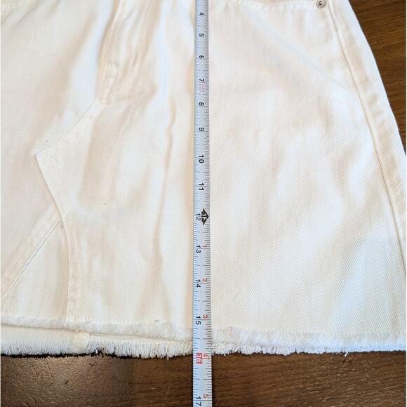 J.Crew Jeans White Denim Frayed Raw Hem Distressed Mini Skirt, size 26 - Picture 5 of 8
